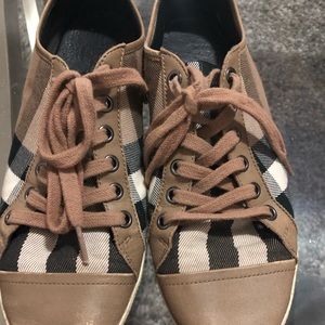 Women Burberry sneakers
